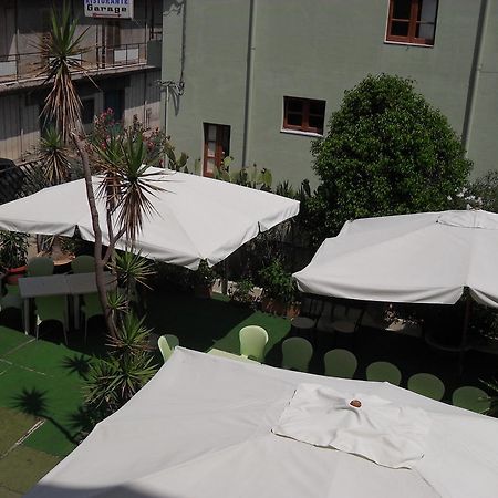 Hotel Piro Torrenova  Buitenkant foto